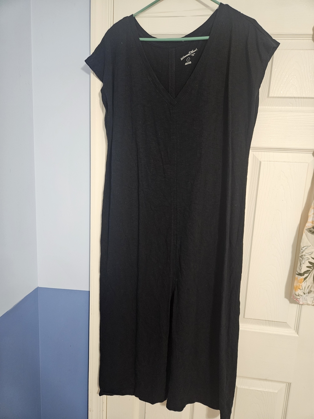 Black Universal Thread Maxi Dress